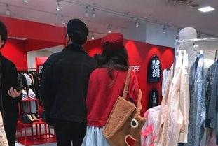 明星偶遇吃瓜群众是谁